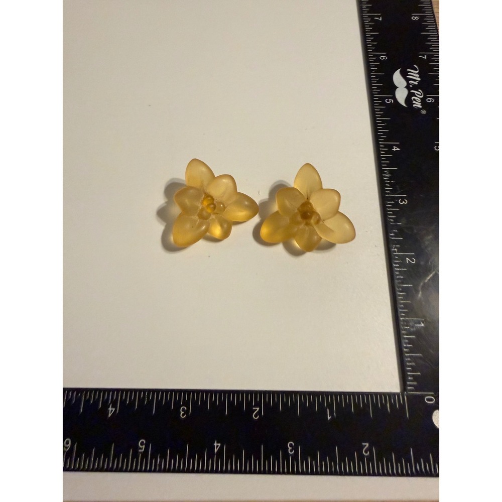 Vintage Frosted Amber Resin Flower Clip On‎ Earrings Gold Tone Floral Statement